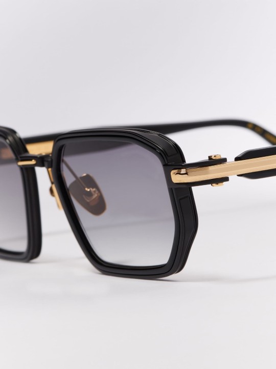 John Dalia Miles 302